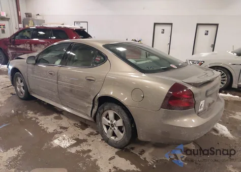 2006 Pontiac Grand Prix z USA, uszkodzony, nr VIN 2G2WP552461177214